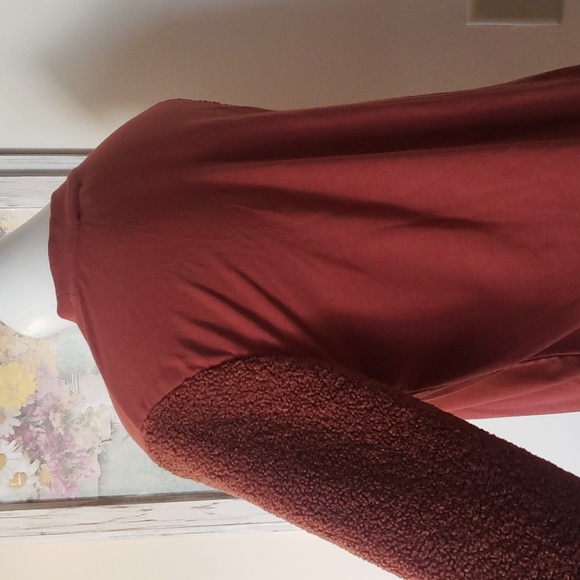 Kenneth Cole New York Sweater - Picture 7 of 10